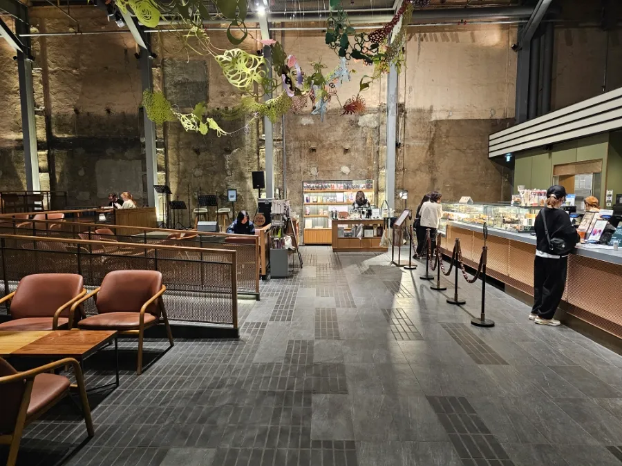 Coffee counter inside Starbucks Gyeongdong 1960