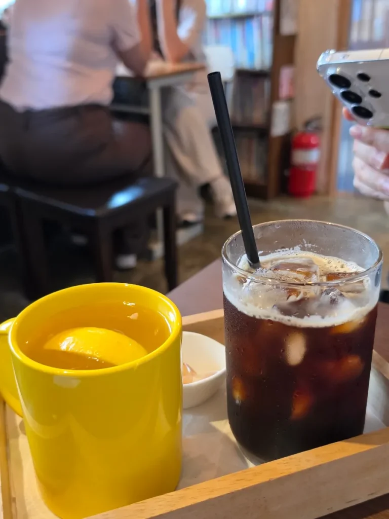 Drinks served at Daeo Bookstore cafe in Seochon