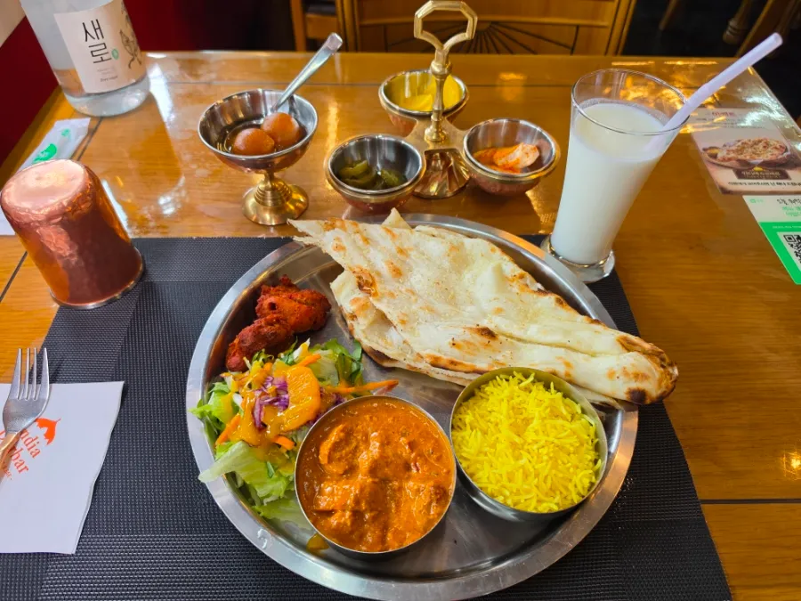 Indian Restaurant in Seoul: India Durbar Near Sillim Station