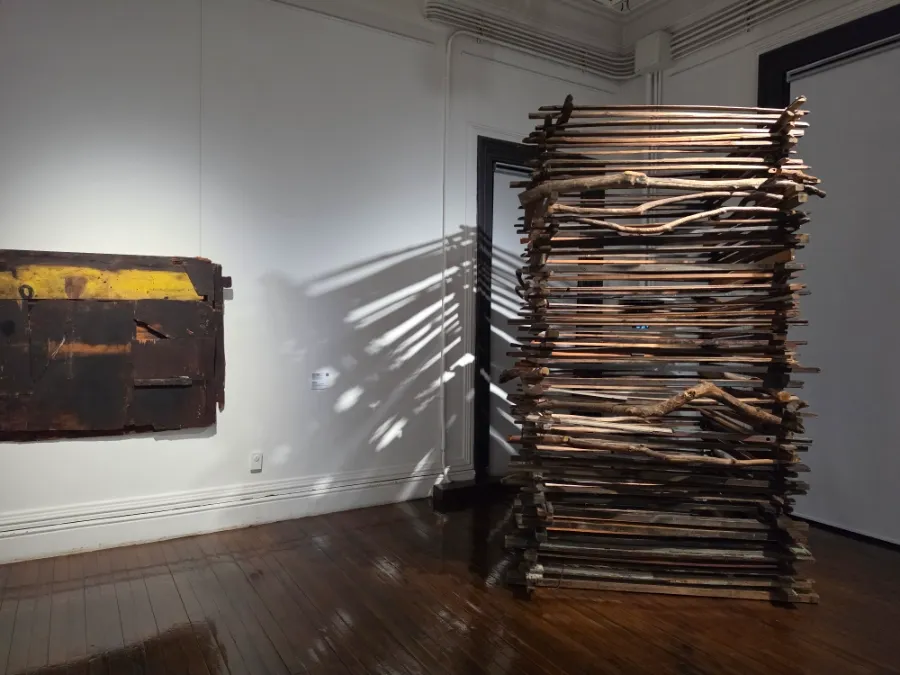 Jo Sook Jin stacked reclaimed wood sculpture in Seoul